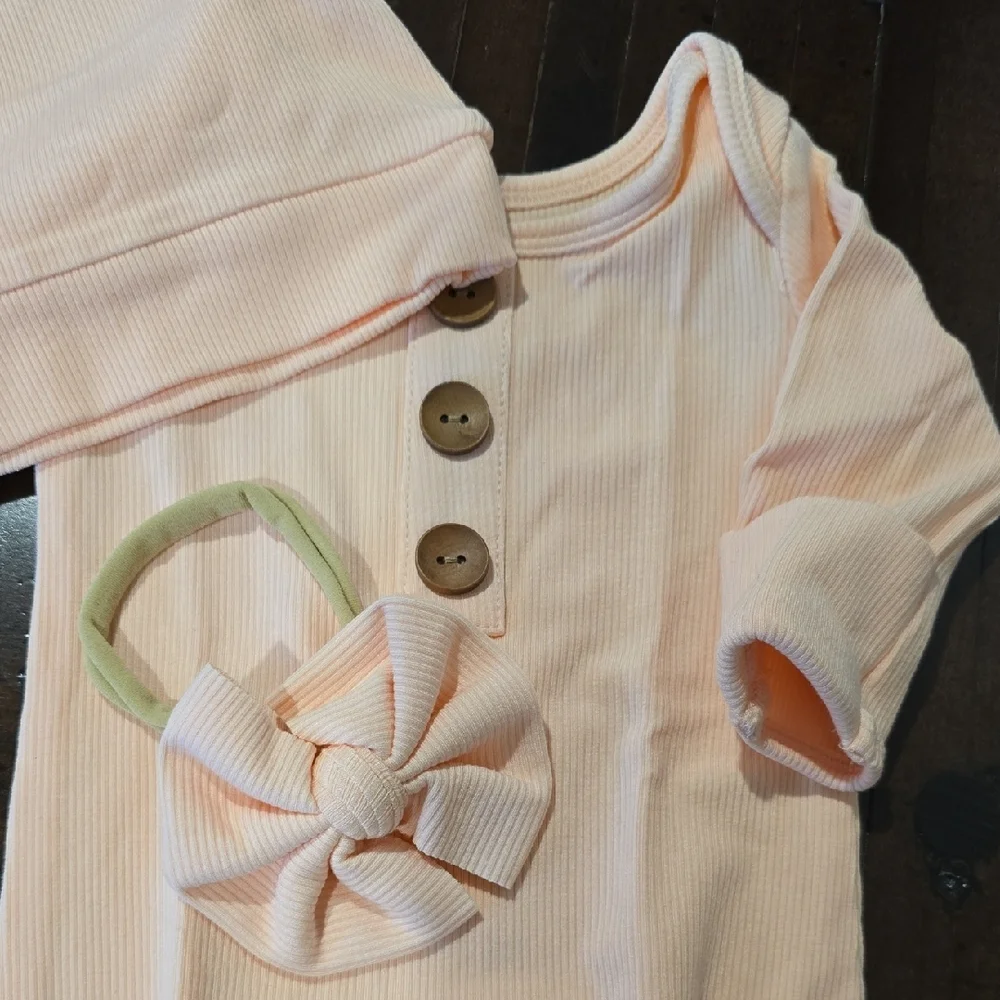 Caden Lane Peach Buttoned Sleep Sack - Picture 5 of 8